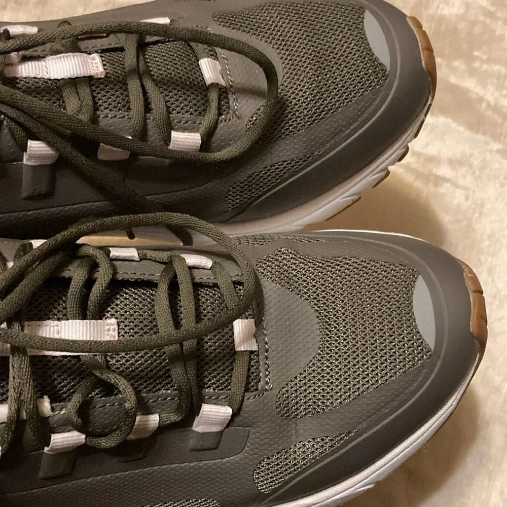 Vionic Edin Gray Walking Shoes Size 8